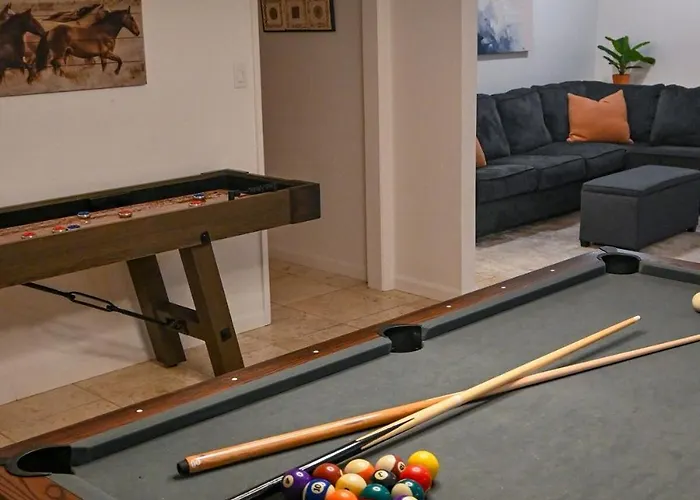 Private Oasis, Free Heated Pool, Close To Asu Holiday home Tempe
