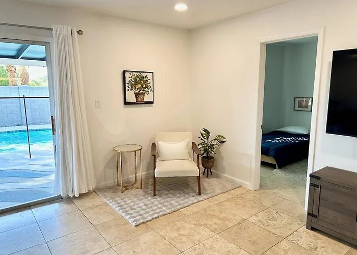 Private Oasis, Free Heated Pool, Close To Asu Holiday home