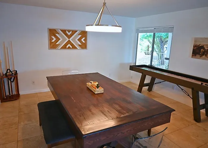 Private Oasis, Free Heated Pool, Close To Asu Holiday home