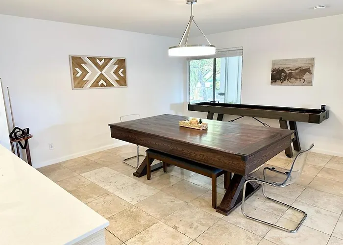 Holiday home Private Oasis, Free Heated Pool, Close To Asu *