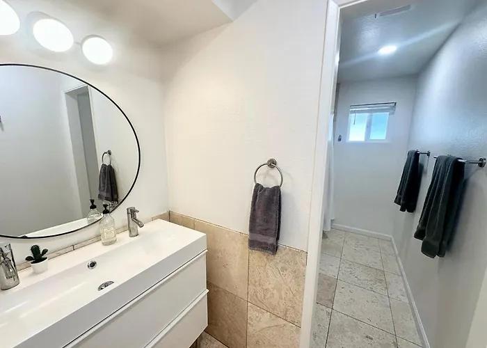 Private Oasis, Free Heated Pool, Close To Asu Holiday home *
