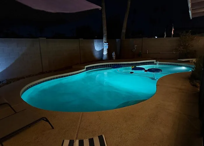 Holiday home Private Oasis, Free Heated Pool, Close To Asu