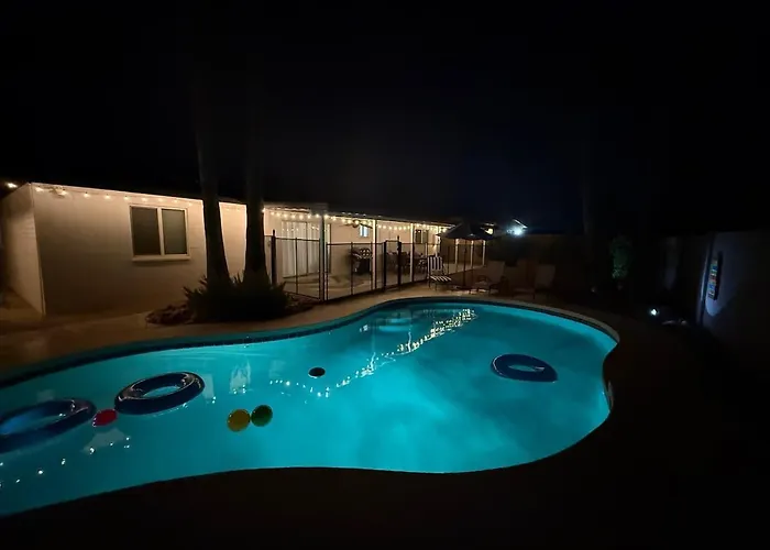 Holiday home Private Oasis, Free Heated Pool, Close To Asu