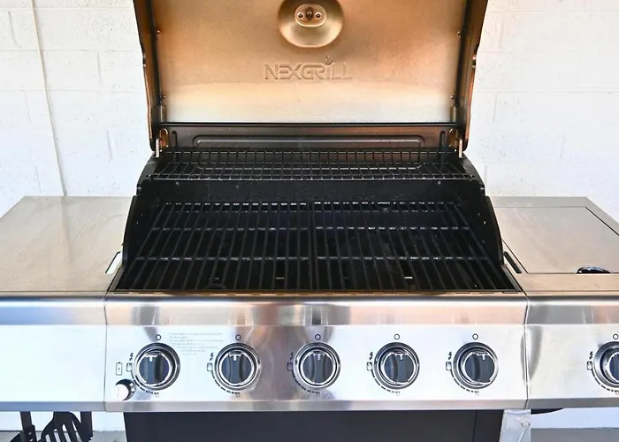 Holiday home Private Oasis, Free Heated Pool, Close To Asu
