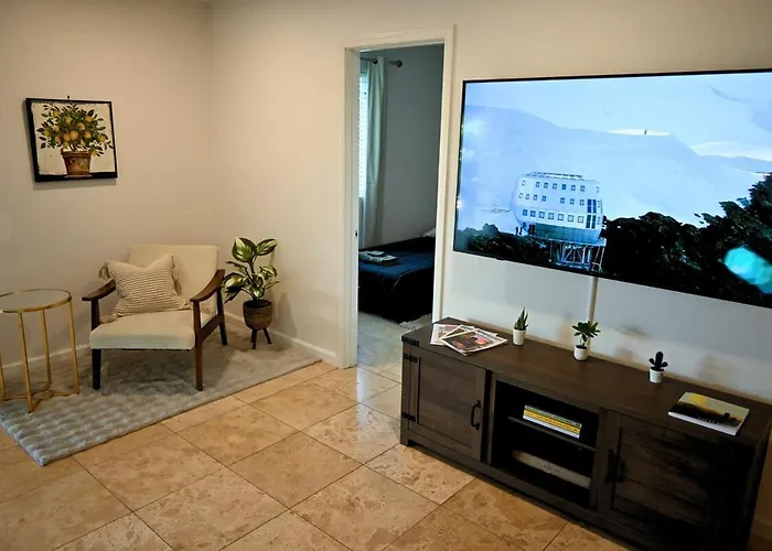 Holiday home Private Oasis, Free Heated Pool, Close To Asu *