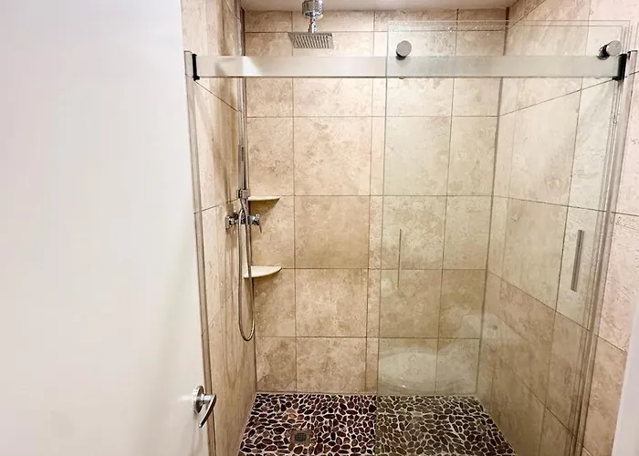 Private Oasis, Free Heated Pool, Close To Asu