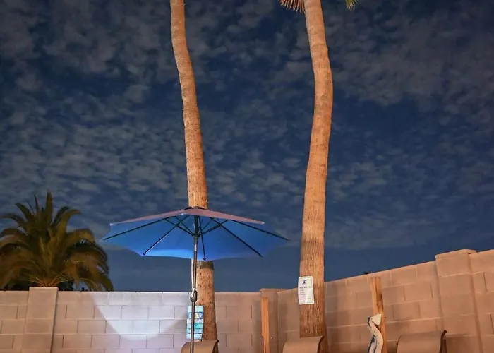 Private Oasis, Free Heated Pool, Close To Asu Holiday home